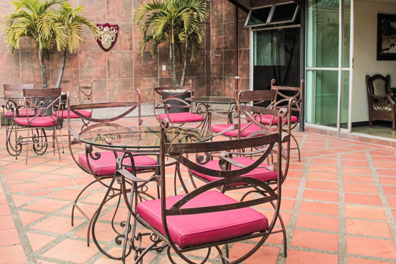 Hotel Plaza Garibaldi Caldas Zewnętrze zdjęcie
