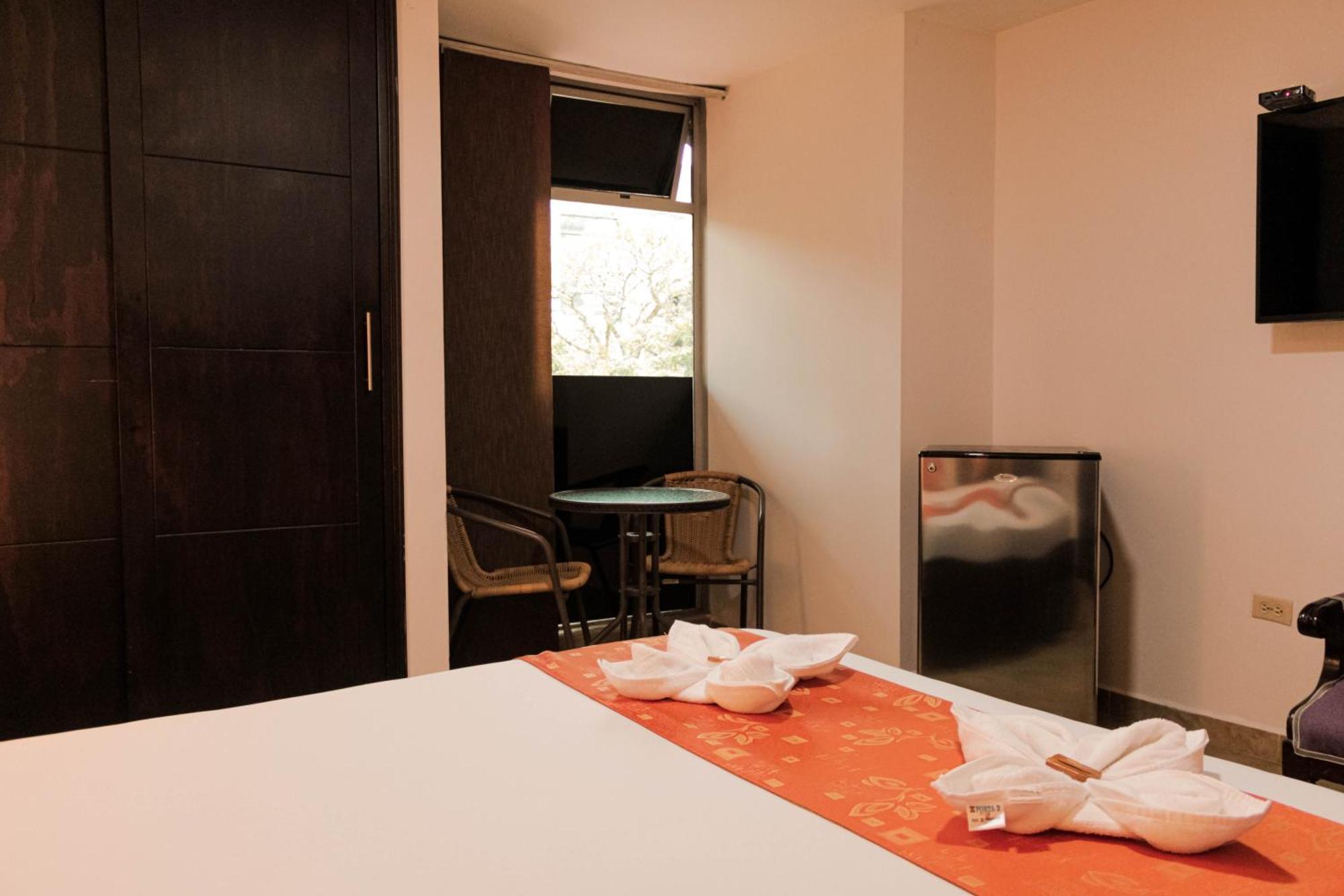 Hotel Plaza Garibaldi Caldas Zewnętrze zdjęcie
