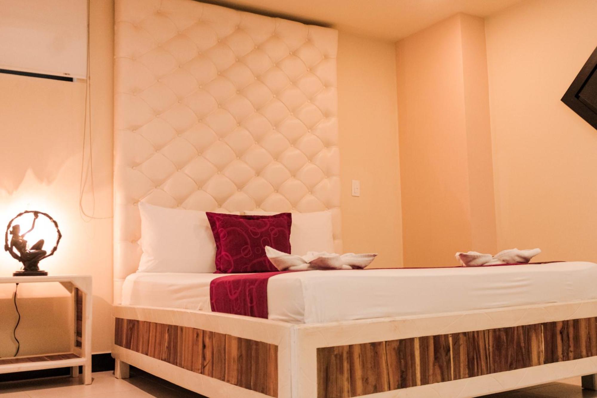 Hotel Plaza Garibaldi Caldas Zewnętrze zdjęcie