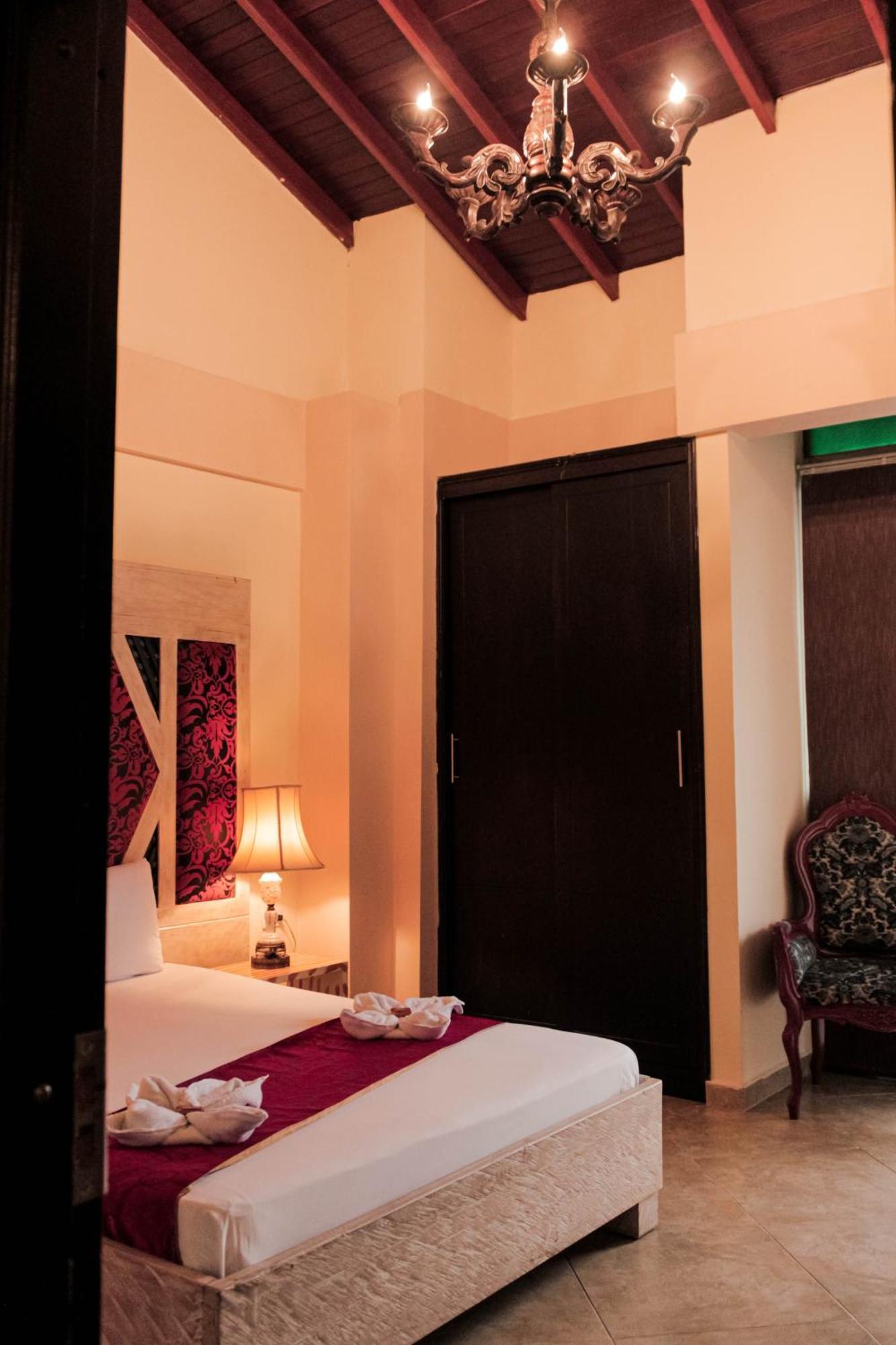 Hotel Plaza Garibaldi Caldas Zewnętrze zdjęcie