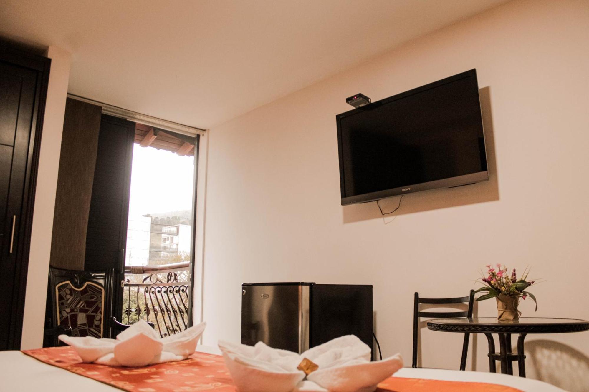 Hotel Plaza Garibaldi Caldas Zewnętrze zdjęcie