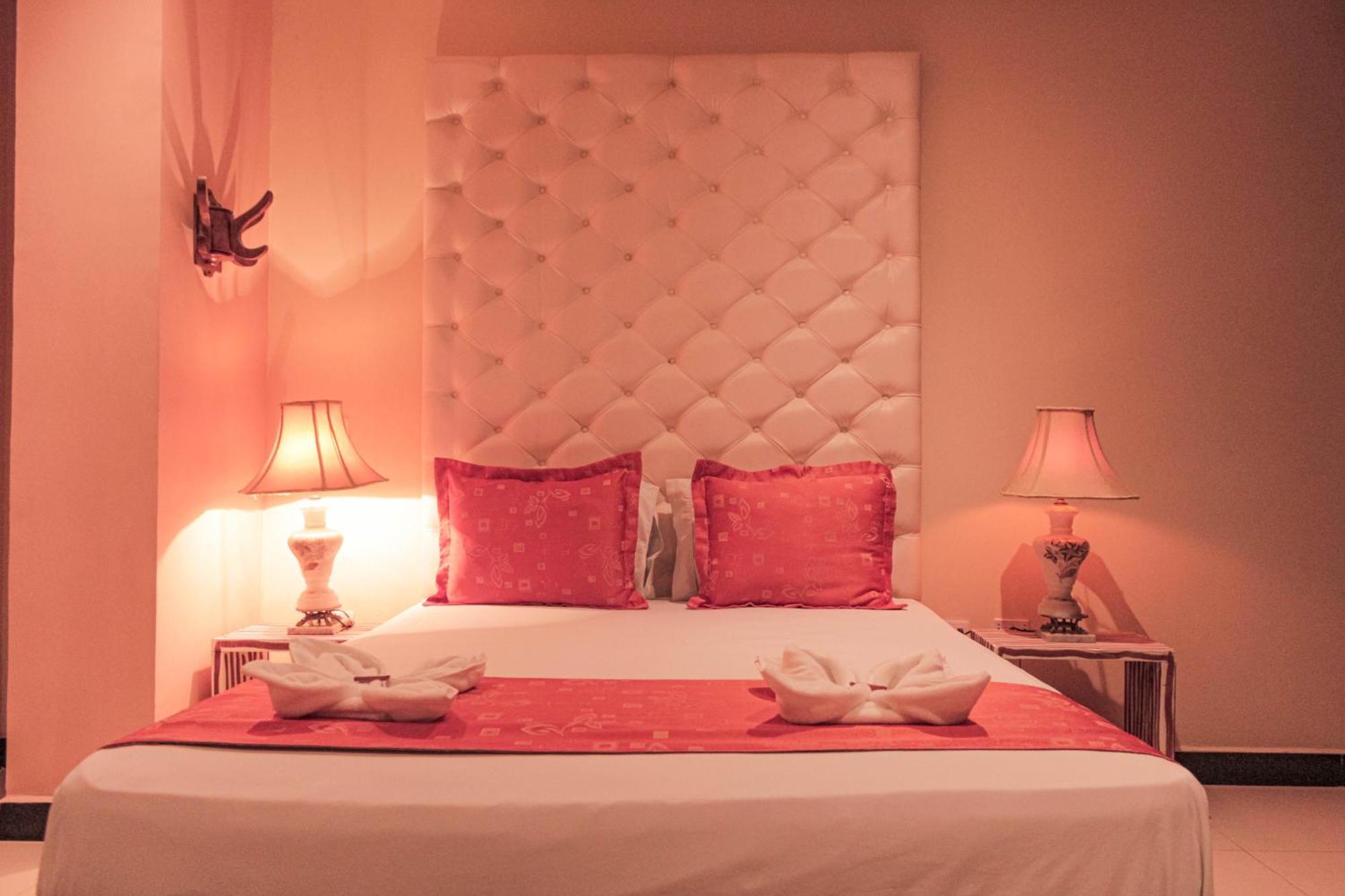 Hotel Plaza Garibaldi Caldas Zewnętrze zdjęcie